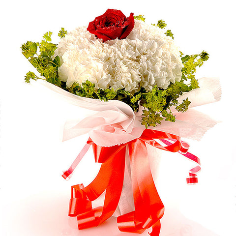 TROPHY OF ROSES